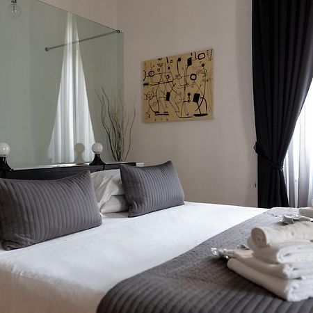 Blue Inn Luxury Suites Рим Екстер'єр фото