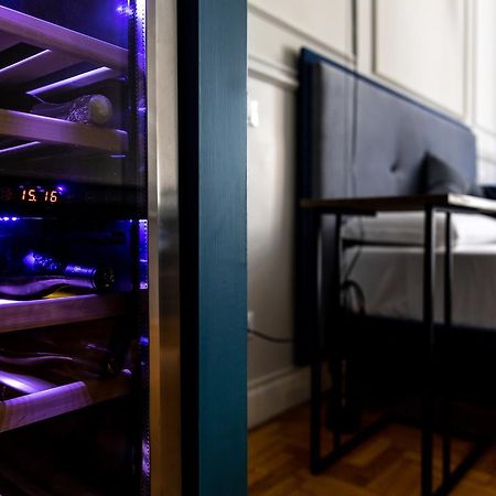Blue Inn Luxury Suites Рим Екстер'єр фото