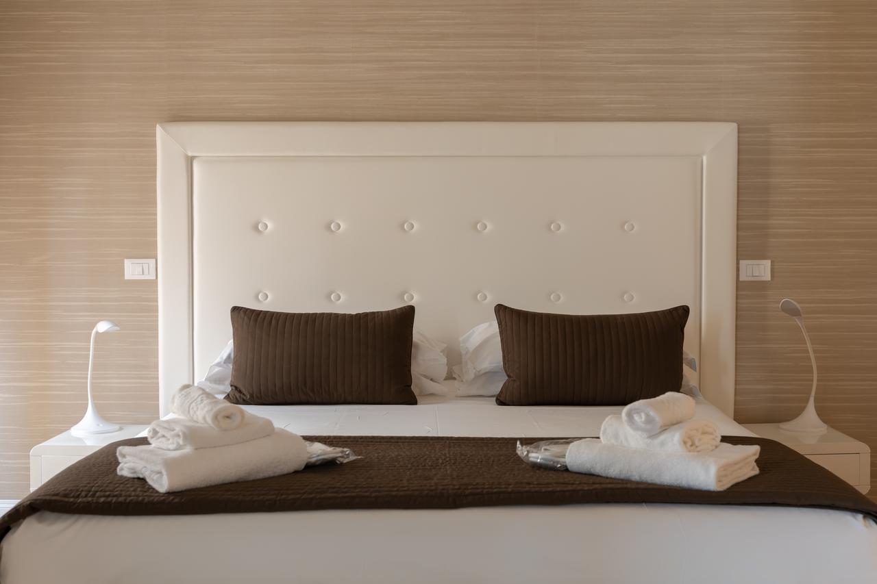 Blue Inn Luxury Suites Рим Екстер'єр фото