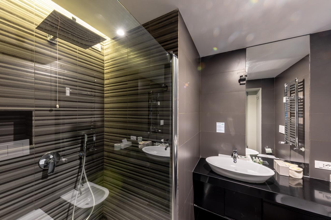 Blue Inn Luxury Suites Рим Екстер'єр фото