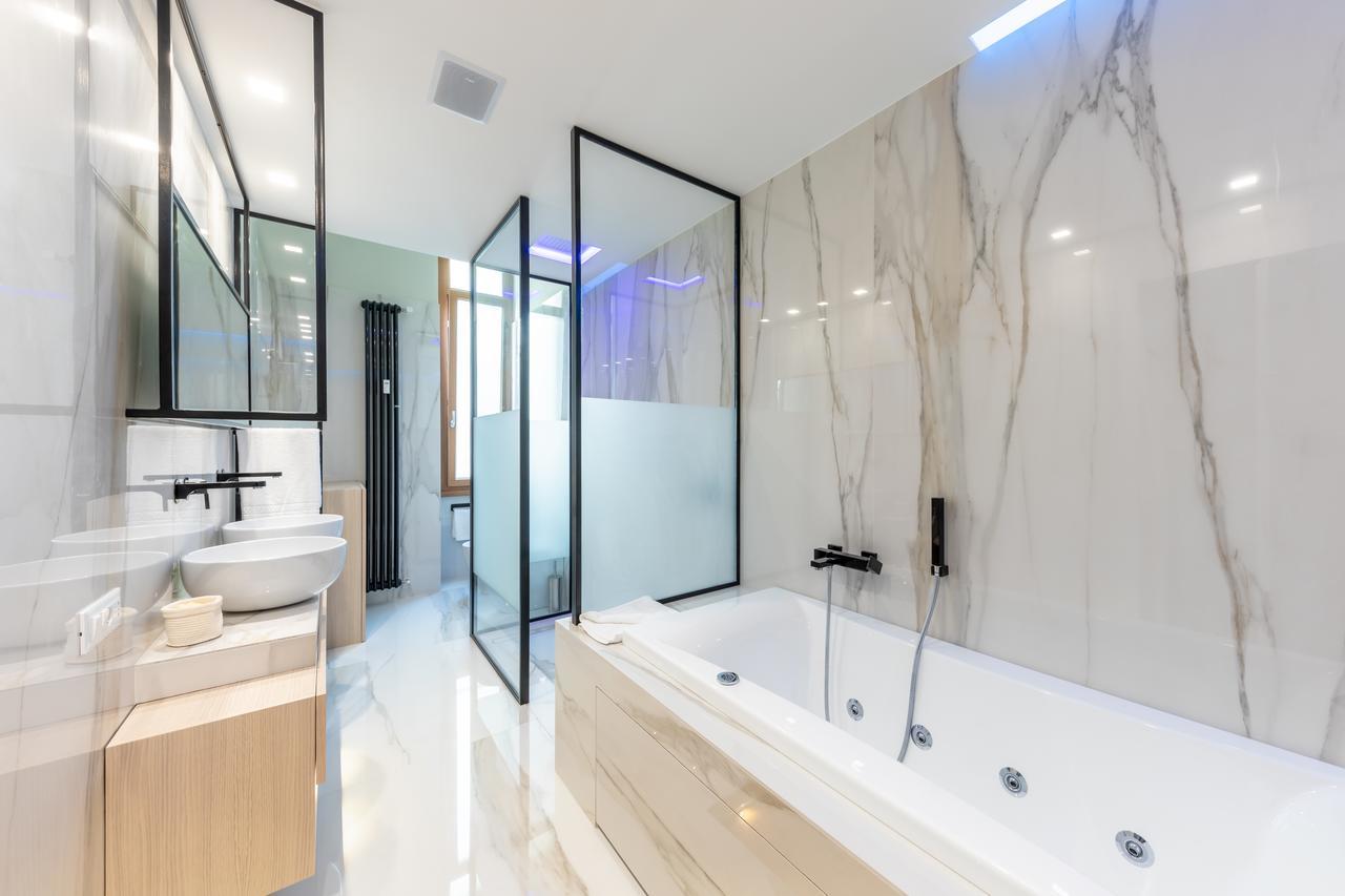 Blue Inn Luxury Suites Рим Екстер'єр фото