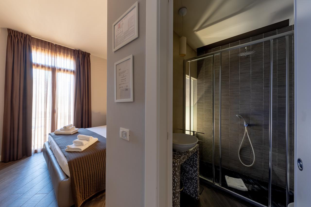 Blue Inn Luxury Suites Рим Екстер'єр фото