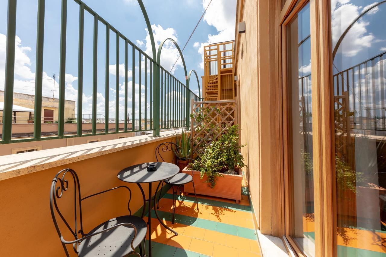 Blue Inn Luxury Suites Рим Екстер'єр фото